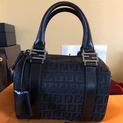 mini bauletto fendi